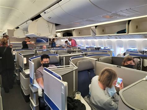 Flight review: United Airlines Boeing 777.